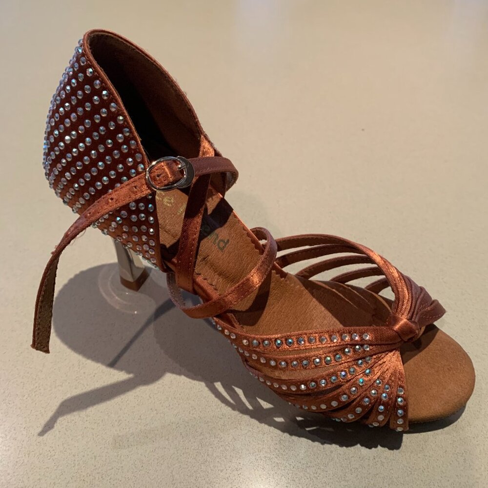 ✨💃🏻✨GORGEOUS BEDAZZLED DANCE HEELS✨💃🏻✨